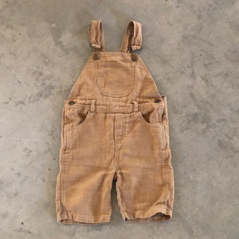 Dotty dungarees sz 4